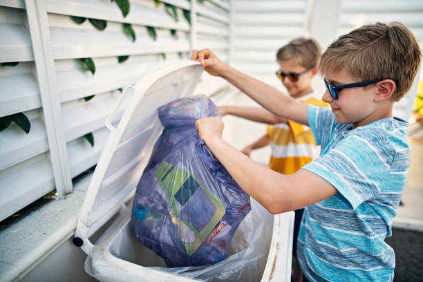 Best Construction Debris Removal  in Raytown, MO